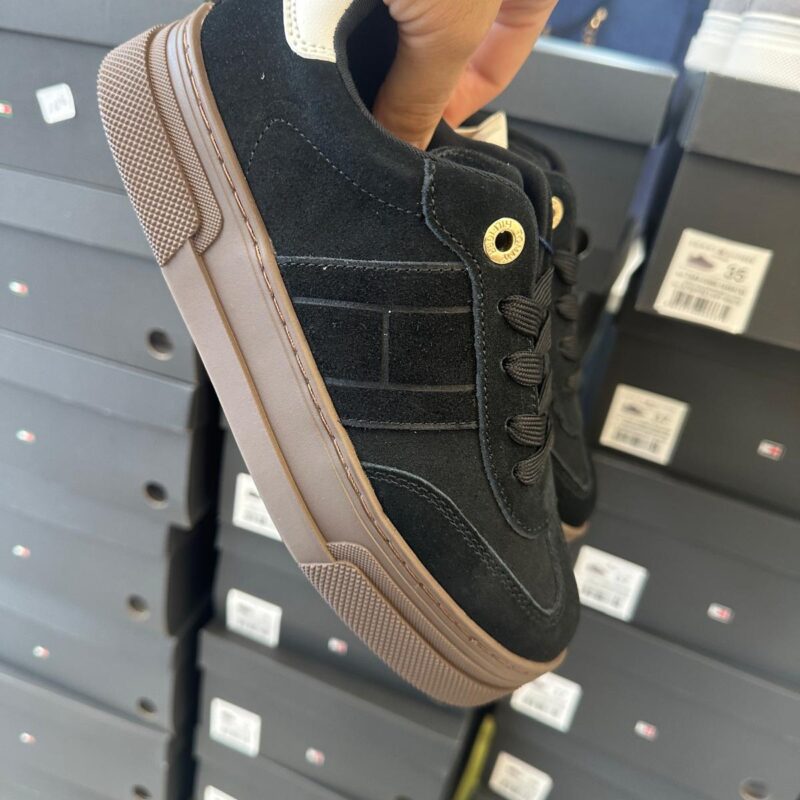 TOMMY HILFIGER Black off white