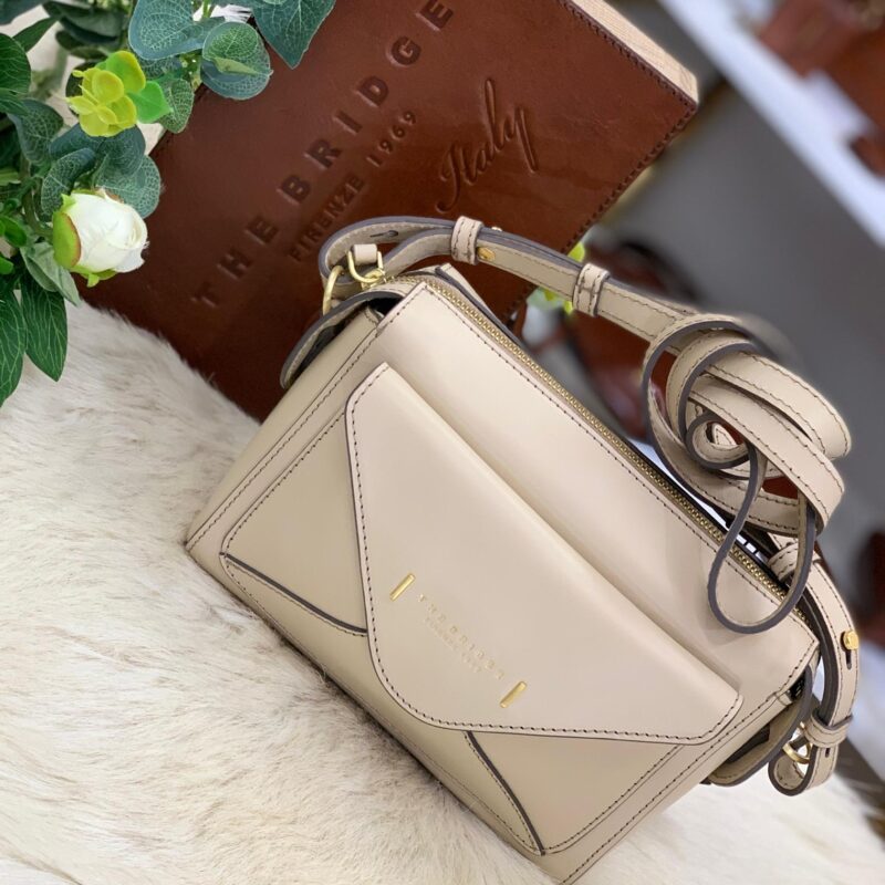 The Bridge Art. 04290401