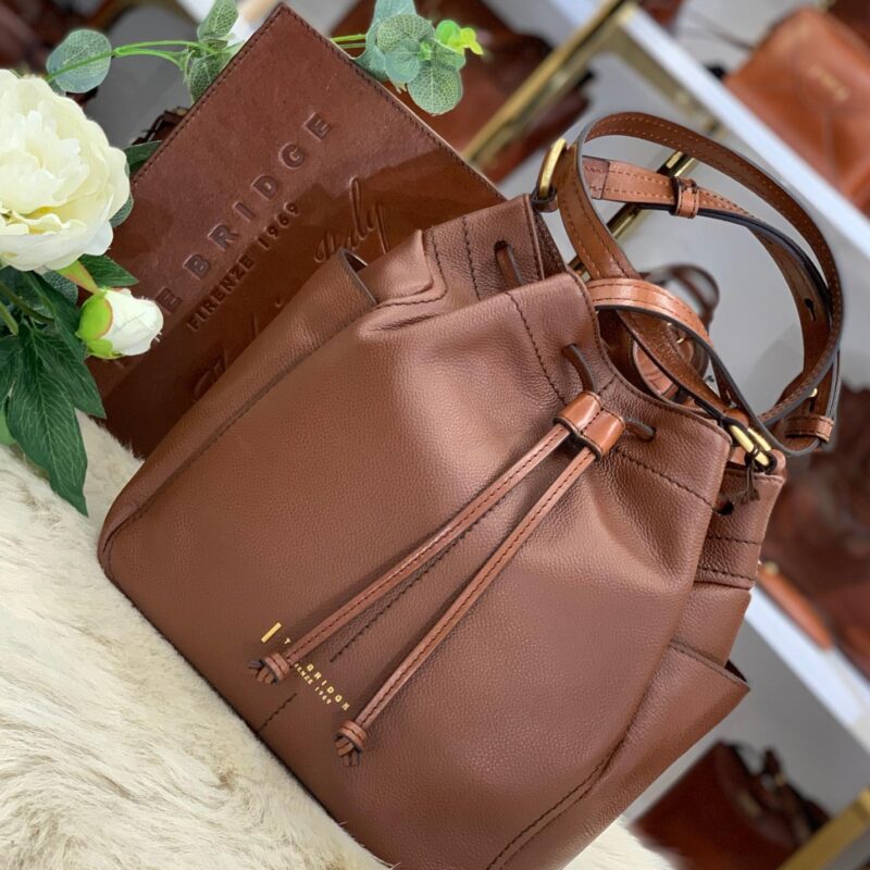 The Bridge Art. 042226EN