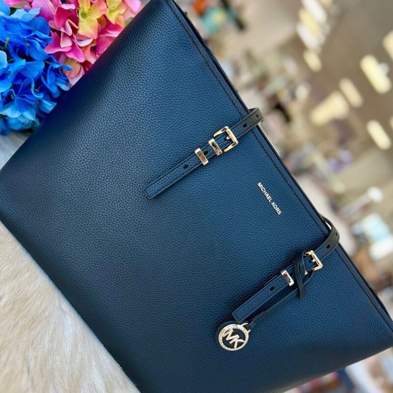 Michael Kors quinn