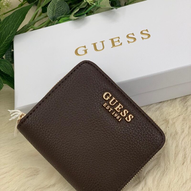 Guess BG9735137