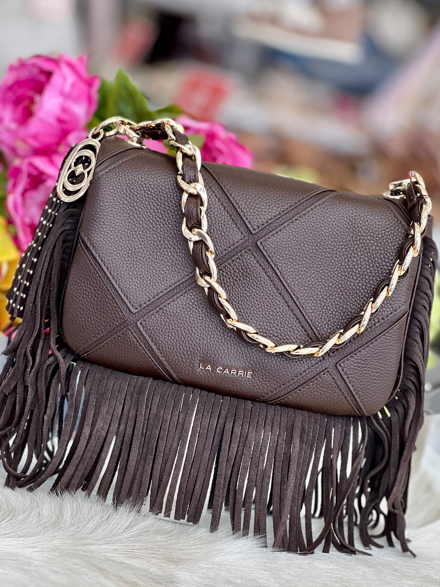 La Carrie isabel with fringes med shoulder bag